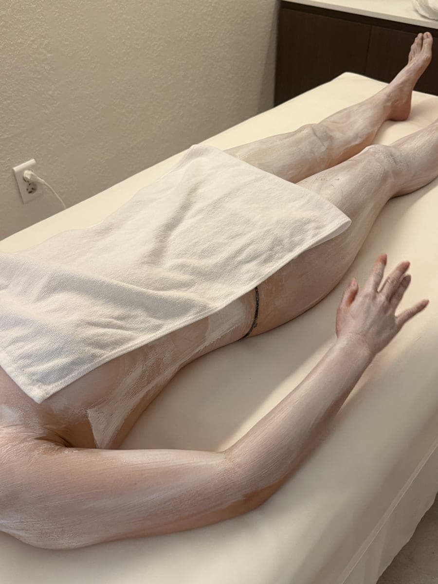 Full-body milk brightening — the nape and back